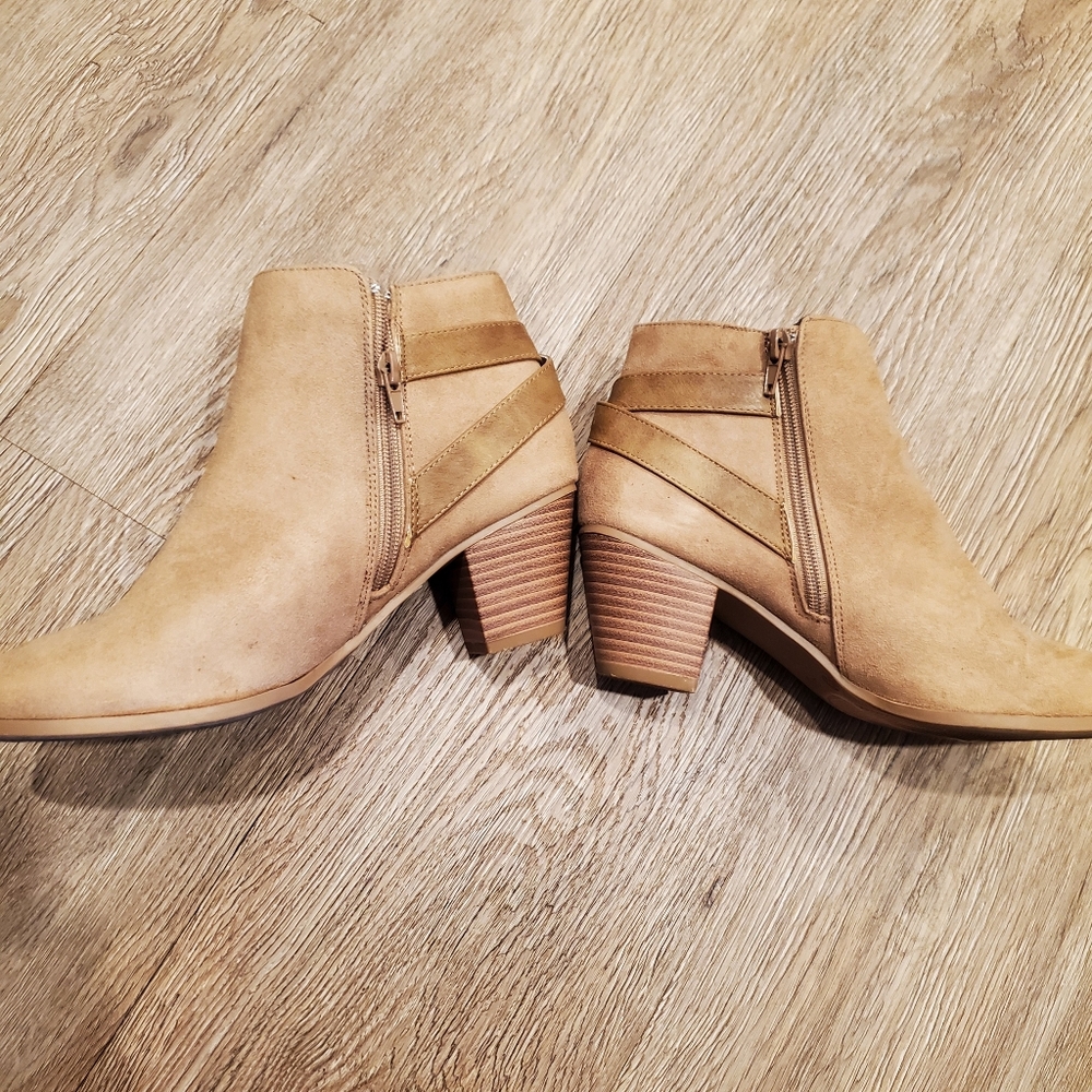 Booties - Picture 6 of 10